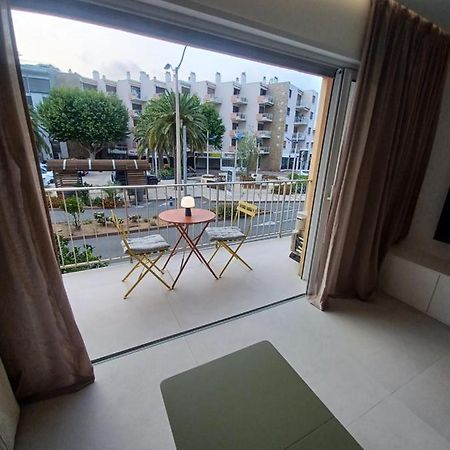 Superbe Appartement A 2 Minutes De La Mer 滨海卡瓦莱尔 外观 照片