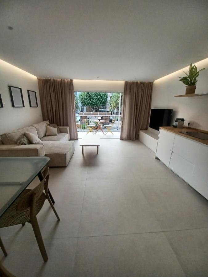 Superbe Appartement A 2 Minutes De La Mer 滨海卡瓦莱尔 外观 照片
